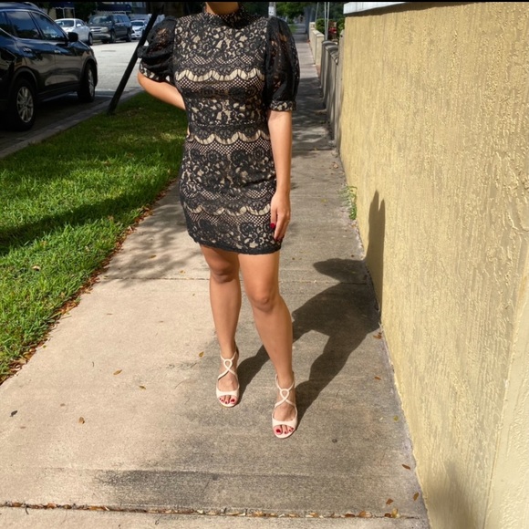 Dress - Picture 5 of 6